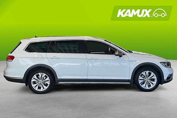 Volkswagen Passat Alltrack 2 of 18