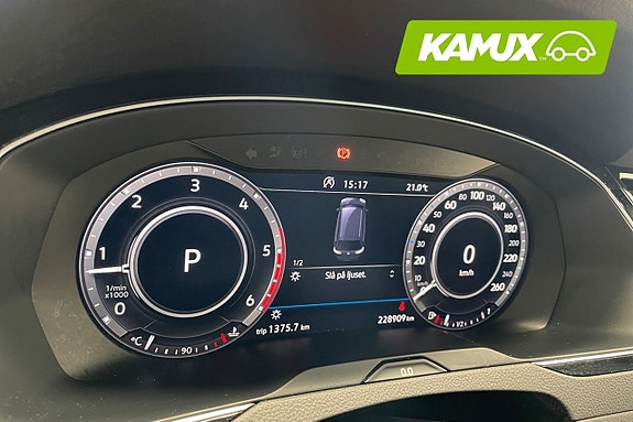 Volkswagen Passat Alltrack 14 of 18