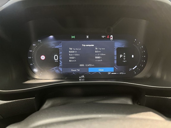 Volvo XC40 13 of 16