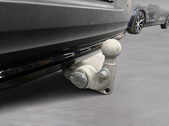 Volvo XC40 12 of 16