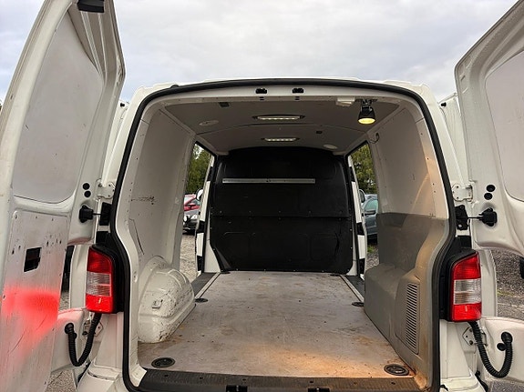 Volkswagen Transporter 24 of 27
