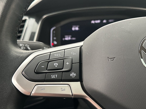 Volkswagen Tiguan 17 of 30