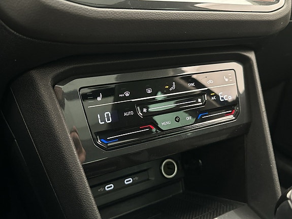 Volkswagen Tiguan 24 of 30