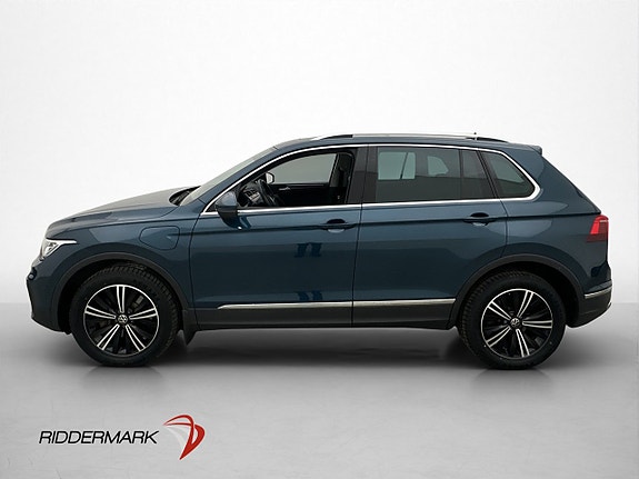 Volkswagen Tiguan 5 of 30