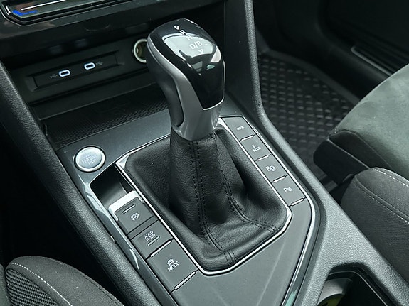 Volkswagen Tiguan 25 of 30