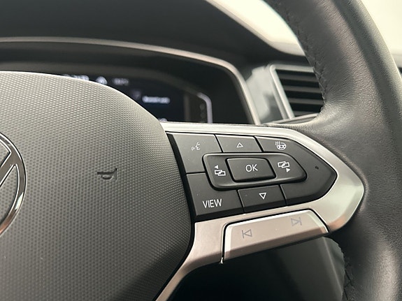 Volkswagen Tiguan 19 of 30