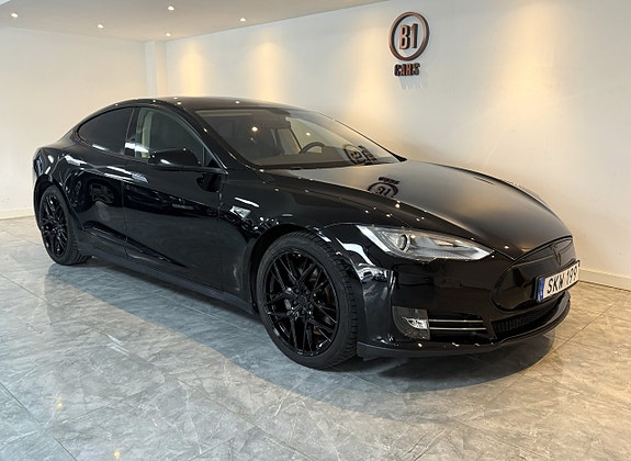 Tesla Model S 5 of 17