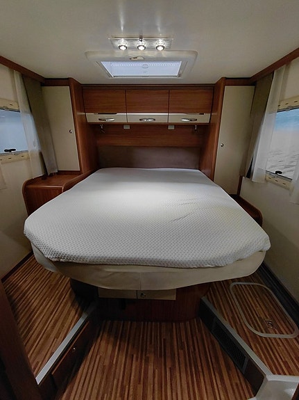 Adria Coral S 690SC 7 of 12