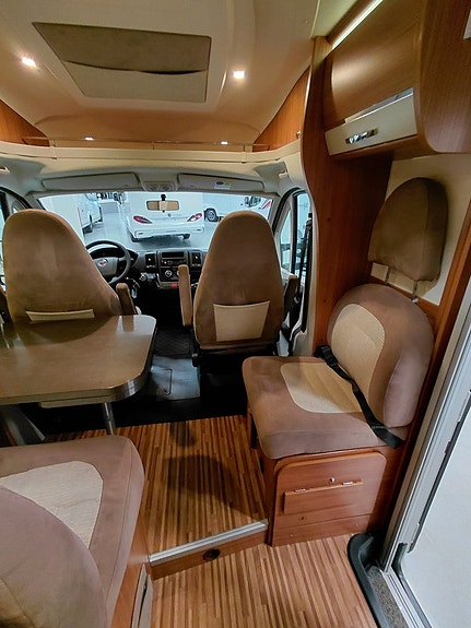 Adria Coral S 690SC 4 of 12