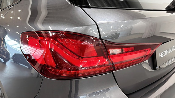 BMW 118i 12 of 13