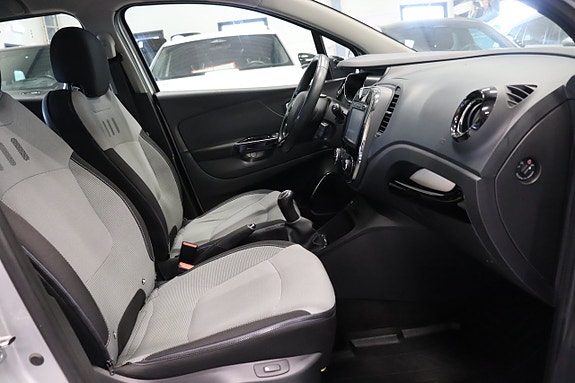 Renault Captur 8 of 24
