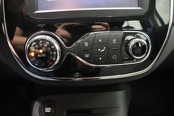 Renault Captur 19 of 24