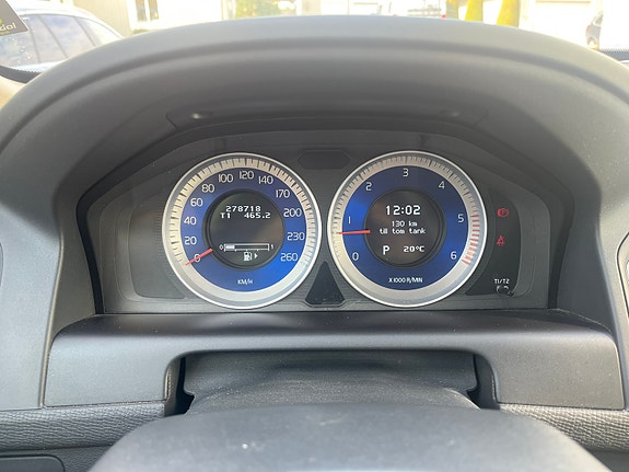 Volvo XC60 8 of 10