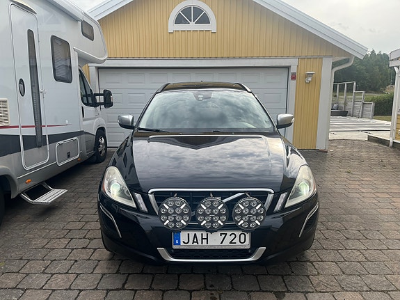 Volvo XC60 3 of 10