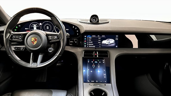 Porsche Taycan 4 4 of 13