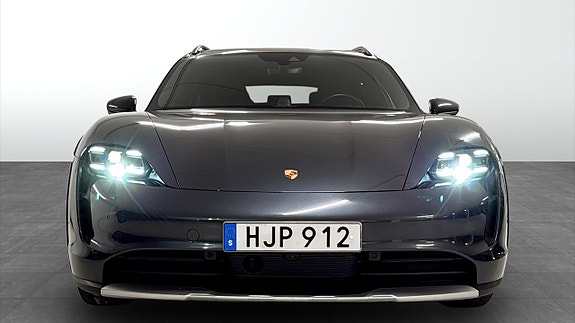 Porsche Taycan 4 8 of 13
