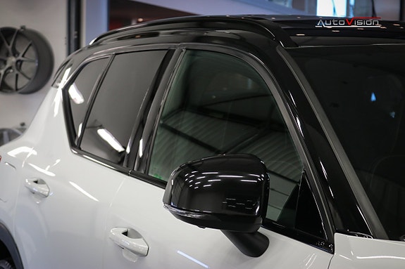 Volvo XC40 7 of 30