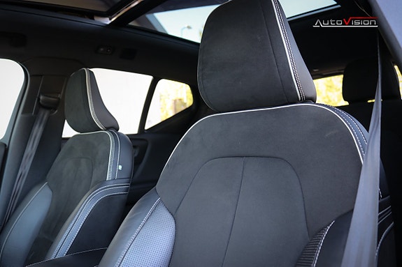 Volvo XC40 29 of 30
