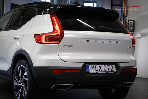Volvo XC40 6 of 30
