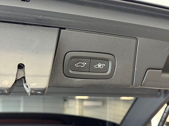 Volvo XC60 9 of 25
