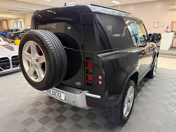 Land Rover Defender 90 5 of 12