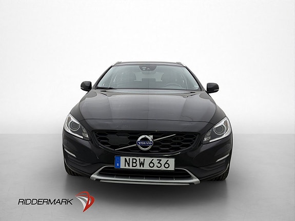 Volvo V60 Cross Country 2 of 26