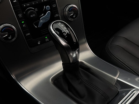 Volvo V60 Cross Country 23 of 26
