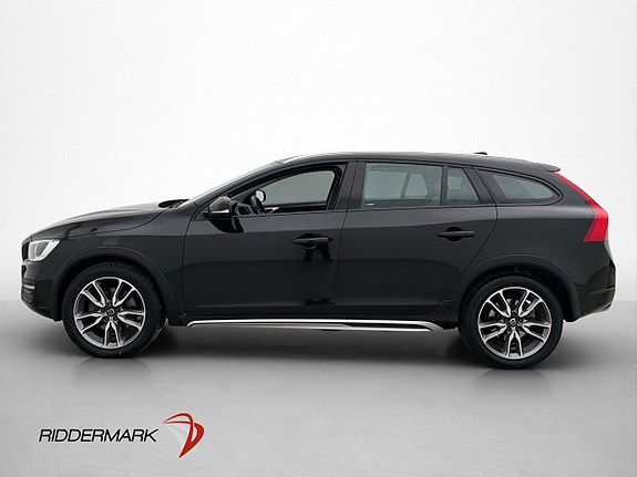 Volvo V60 Cross Country 4 of 26
