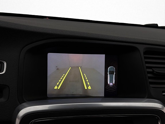 Volvo V60 Cross Country 19 of 26
