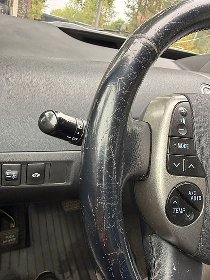 Toyota Prius 18 of 19