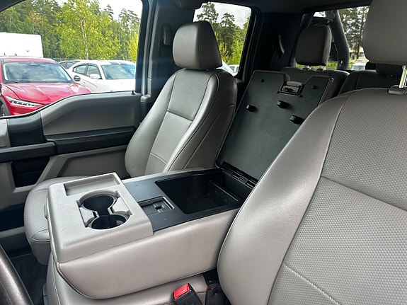 Ford F-250 21 of 25