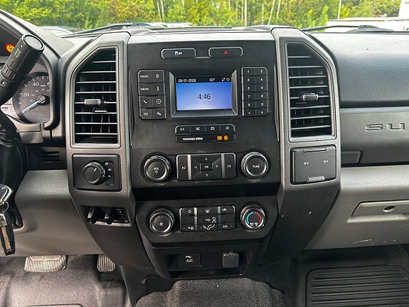 Ford F-250 16 of 25