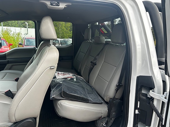 Ford F-250 14 of 25