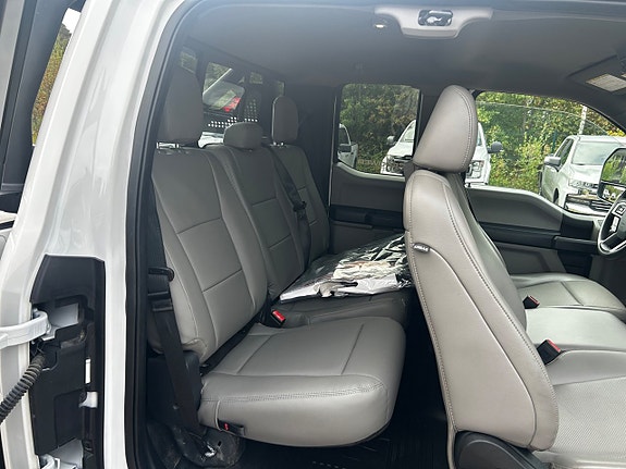 Ford F-250 11 of 25