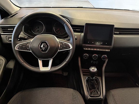 Renault Clio 11 of 15