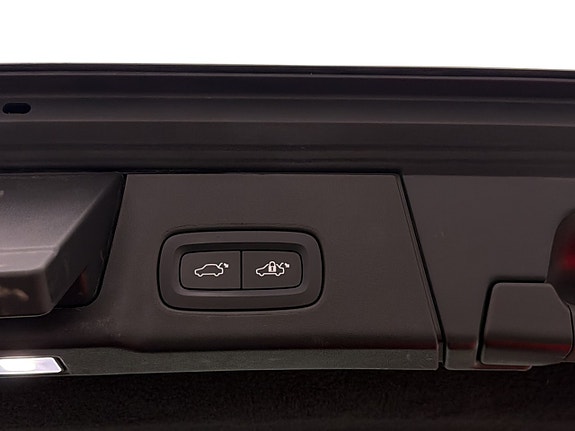 Volvo V90 Cross Country 28 of 30