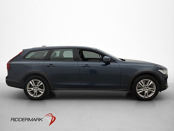 Volvo V90 Cross Country 6 of 30