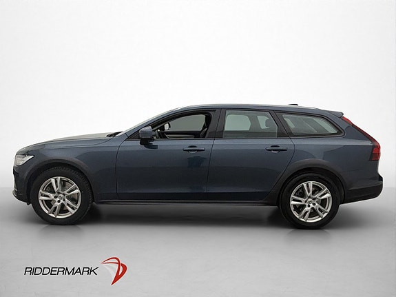 Volvo V90 Cross Country 4 of 30