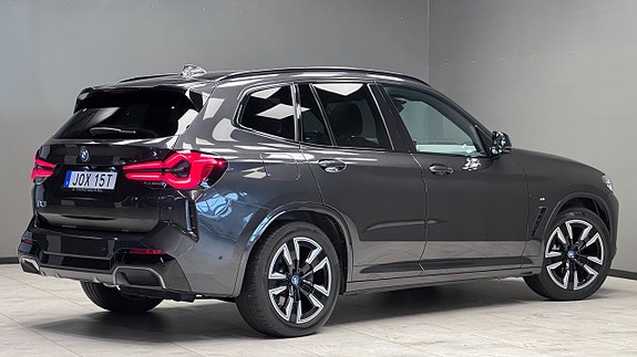 BMW iX3 17 of 22