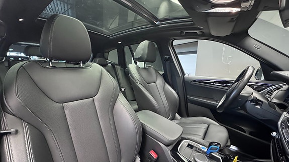 BMW iX3 9 of 22