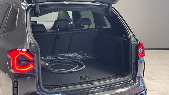 BMW iX3 20 of 22