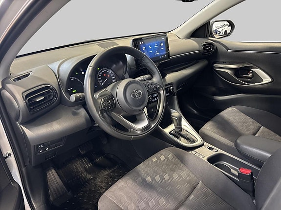 Toyota Yaris 14 of 19