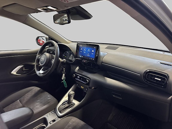 Toyota Yaris 10 of 19