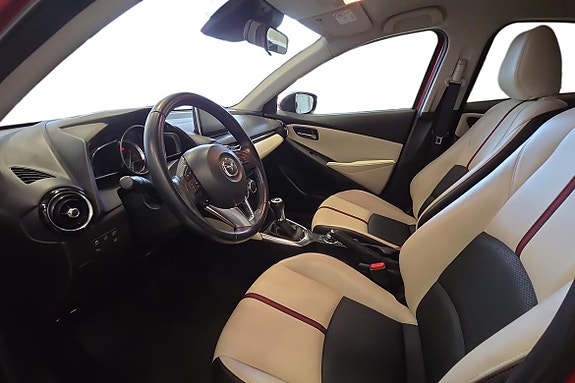Mazda 2 11 of 24
