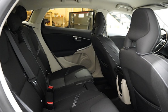Volvo V40 20 of 21