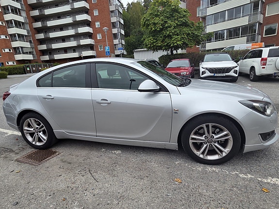 Opel Insignia 3 of 13