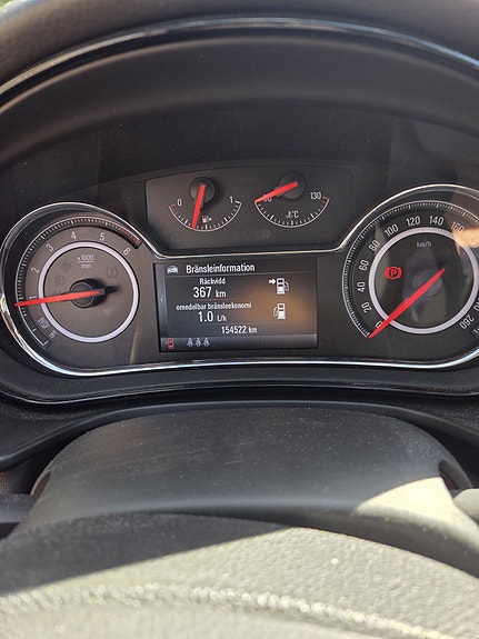Opel Insignia 11 of 13