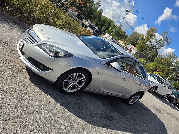 Opel Insignia 2 of 13