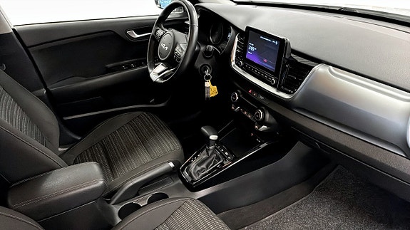 Kia Stonic 3 of 9