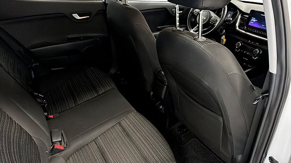 Kia Stonic 5 of 9
